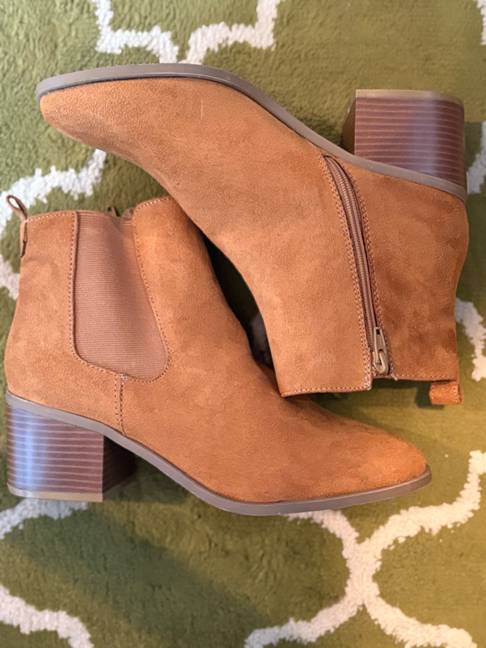 GAP Faux Suede Tan Chelsea Ankle Boots with Stacked Heel Size 10